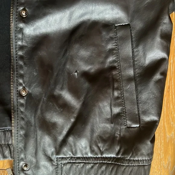 Theory genuine leather jacket petite cropped